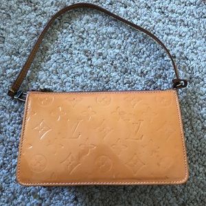Louis Vuitton Vernis Pouchette Clutch